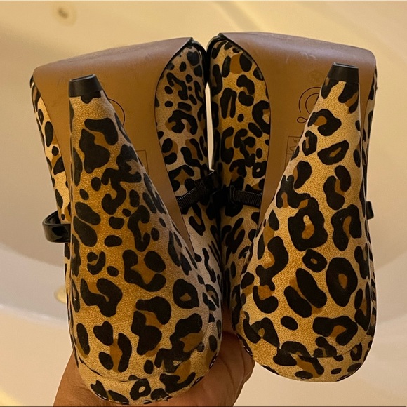 COPY - Chinese Laundry Leopard Print Heels - Picture 7 of 9